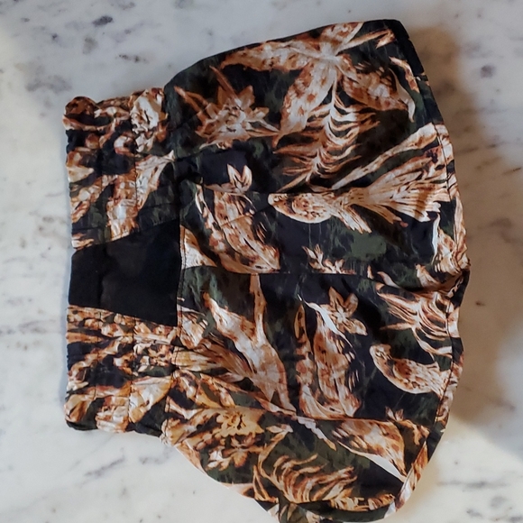 Free People Movement The Way Home Shorts Sz S in Black Combo - Picture 3 of 4